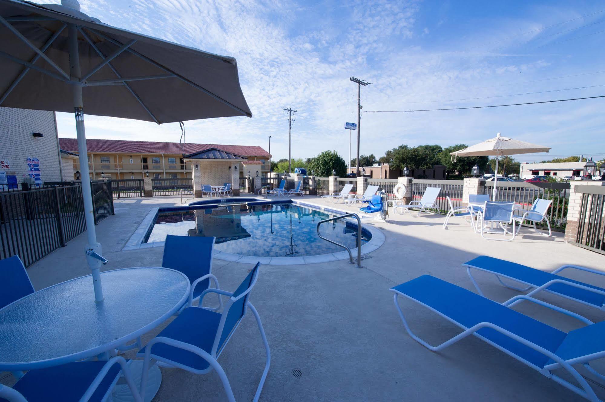 Arya Inn & Suites Farmers Branch Kültér fotó